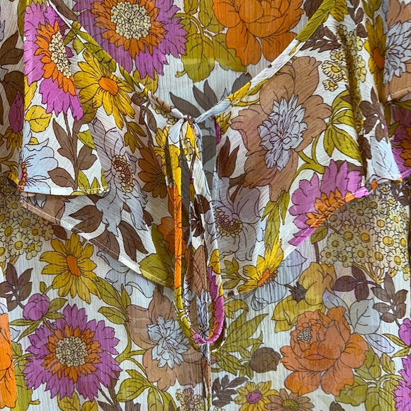 Veronica Beard Kitt Floral Silk Sheer Ruffle Collar Blouse Bell Sleeve Size 2 - Picture 8 of 8